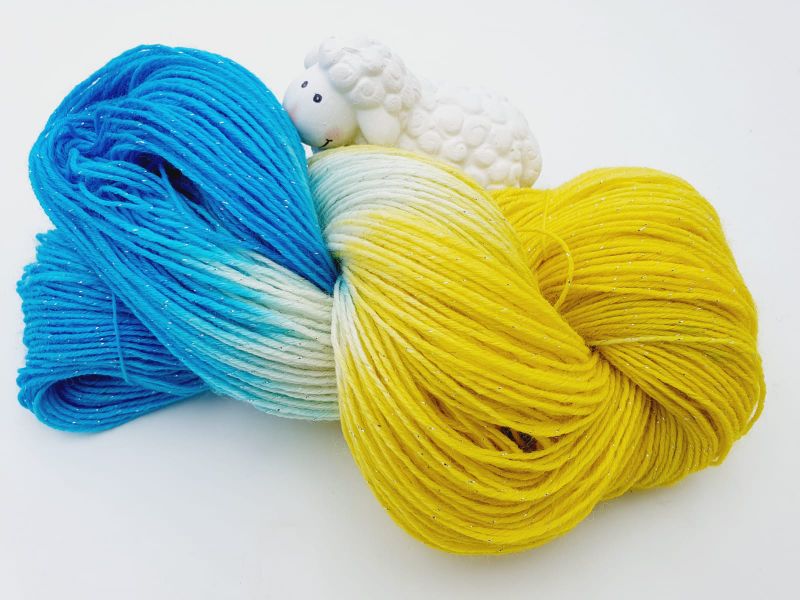  - Sockenwolle mit Glitzer 6 Fach 150g handgefärbte Wolle Wildernd