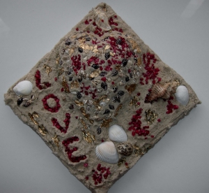 Muschelbild LOVE Collage Geschenk zu Valentinstag Muttertag Herz Herzbild Muscheln  