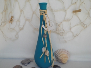 Eine blaue Dekoflasche, Vase, maritim dekoriert, 25 cm Tropfenform kaufen 