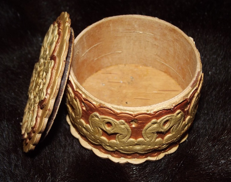  - Handgearbeitetes Holzkästchen aus Birkenrinde, rund m. Deckel, neu, Unikat, 3,5 x 5,5 cm, # DO 01