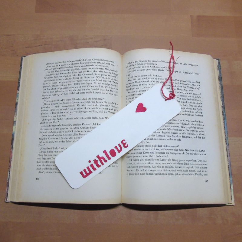  - Lesezeichen - with love // Leseratte // Bücherwurm // Bookmark // Liebe