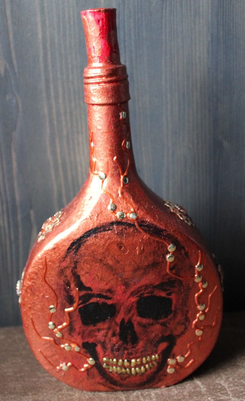  - Steampunk Deko MOTH & SKULL  Gothic-Deko Totenkopf Viktorianisch Vintage Mystisch Handbemalt Upcycling aus Weinflasche  