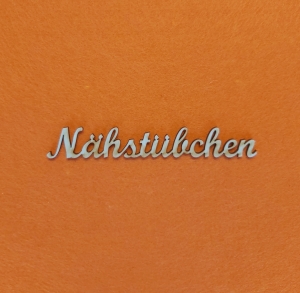 11153.200419.130513_schriftzug--nhstbchen--naturholz