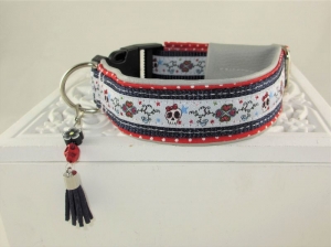 Hundehalsband Rockabilly Girl blau/rot Halsband verstellbar mit Klickverschluss Kunststoffverschluss wahlweise Metallverschluss oder Zugstopp gepolstert Polsterung Kunstleder 