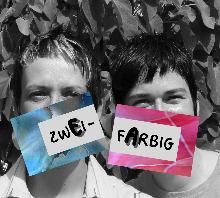 zweifarbig