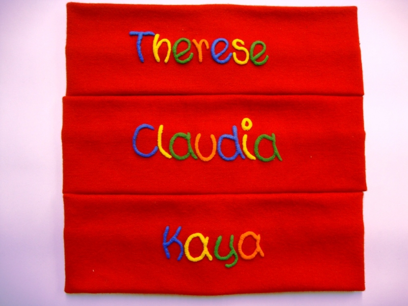  - handgemachte Stirnband handgefertigt aus Feinripp-Baumwolle rot mit Namen kaufen Geschenke Geburt
