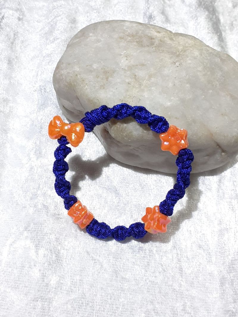  - Handgefertigtes  Makramee-Armband für Kinder in dunkelblau mit Orange Kinder Mode-Schmuck