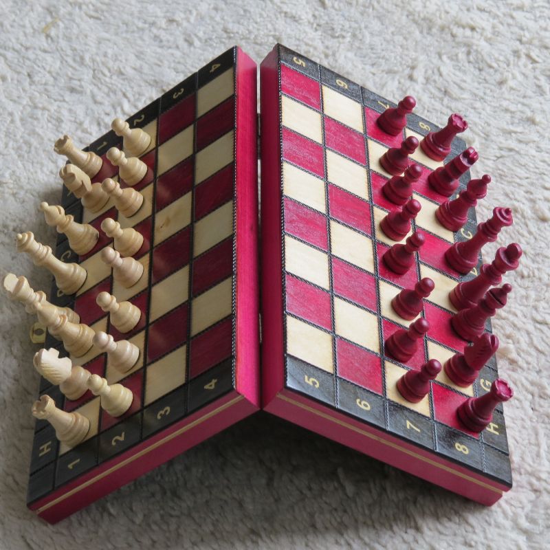  - Schach Magnetschachspiel Magnet Schachspiel Chess Magnetic magnetisch Holz rot