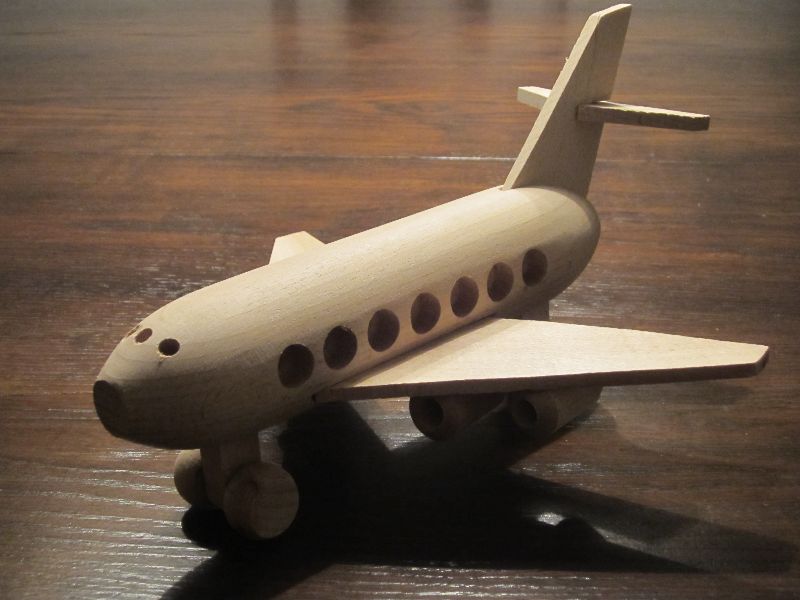  - Flugzeug Flieger Passagierflugzeug GROSS Modellflugzeug Holz NEU