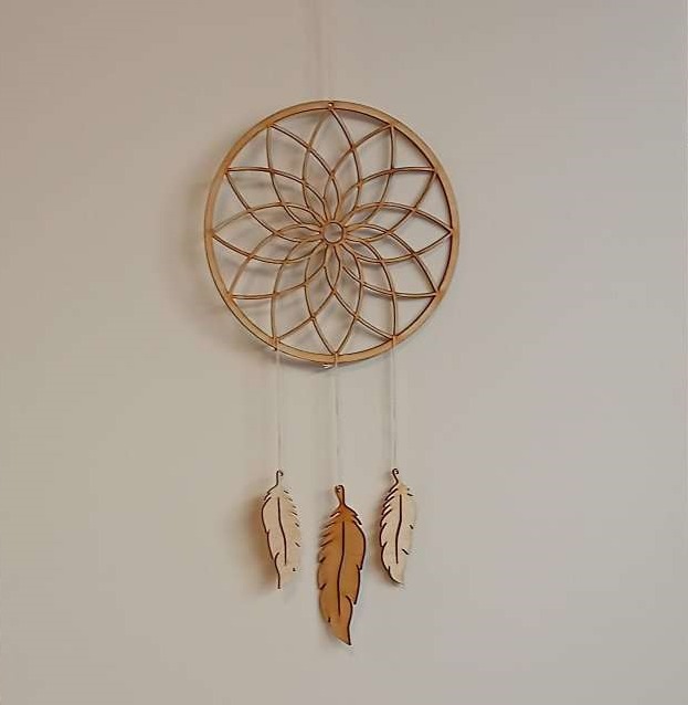  - Traumfänger aus Holz 22 cm Durchmesser 3 Federn aus Holz DIY selbst gestalten Blume des Lebens Ornament Allergiker geeignet
