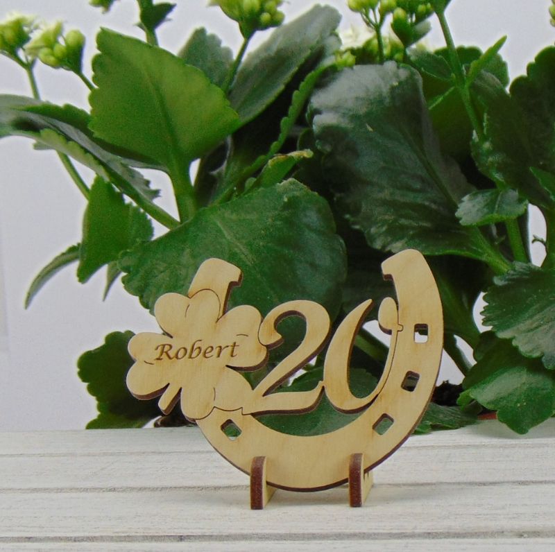  - Hufeisen mit Kleeblatt aus Holz ★ Zum 20. Geburtstag oder Jahrestag
