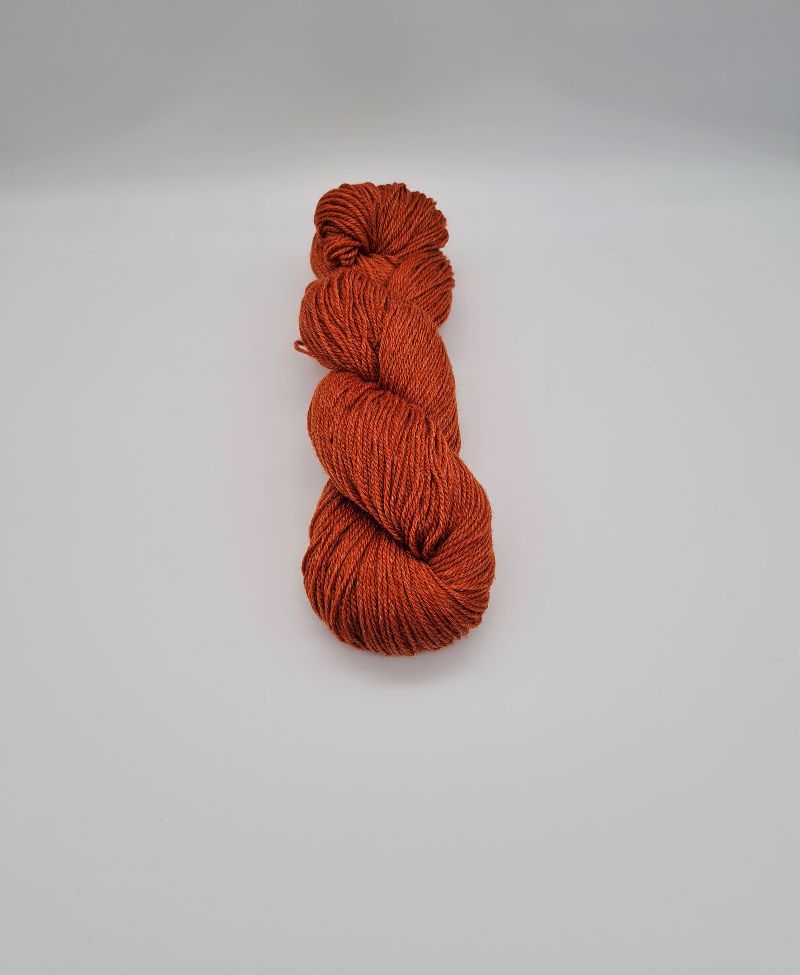  - Plastikfreie Sockenwolle in rostbraun aus Wolle und Ramie, 100 g Strang