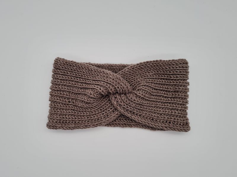  - Gestricktes Stirnband mit Twist in Braun Grau aus 100%  Wolle (Merino),  handgestrickt von la piccola Antonella  