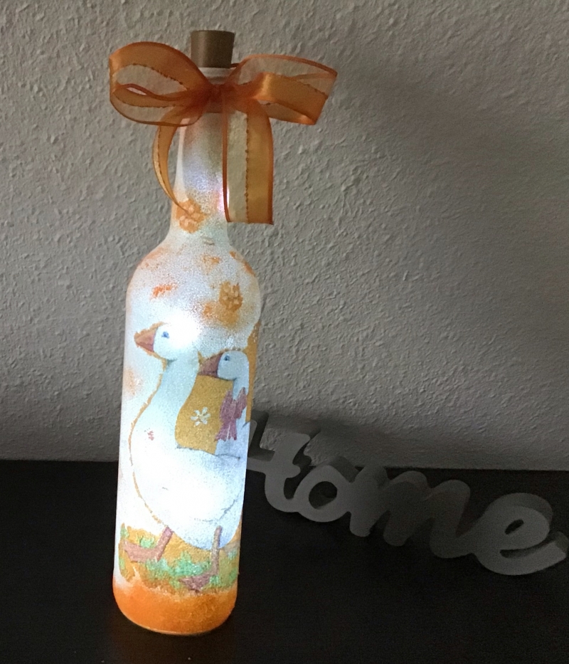  -   Leuchtflasche ♥ handmade ♥ Geschenk ♥️ upcycling ♥ Unikat - Gänse 