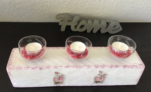  - Kerzenständer breit Holz handmade für Balkon und Terrasse ,inkl Gläser,Teelichter und Granulat - Rosen romantisch