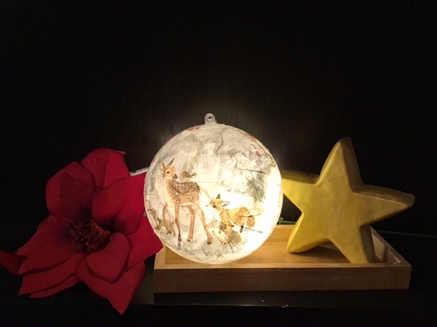  - Leuchtkugel 14 cm ♥️ Einzigartig♥ Geschenk ♥ upcycling ♥ Unikat  - Hirschfamilie