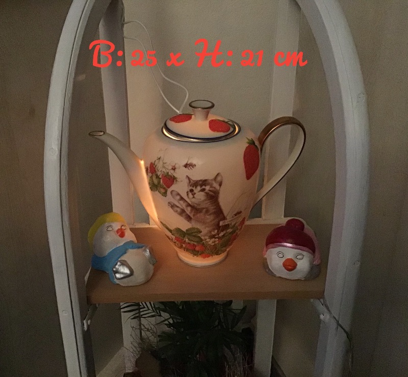  - Beleuchtete Kaffeekanne  ♥ Einzigartig♥ Geschenk ♥ Vintage ♥ Unikat - Katze mit Erdbeeren