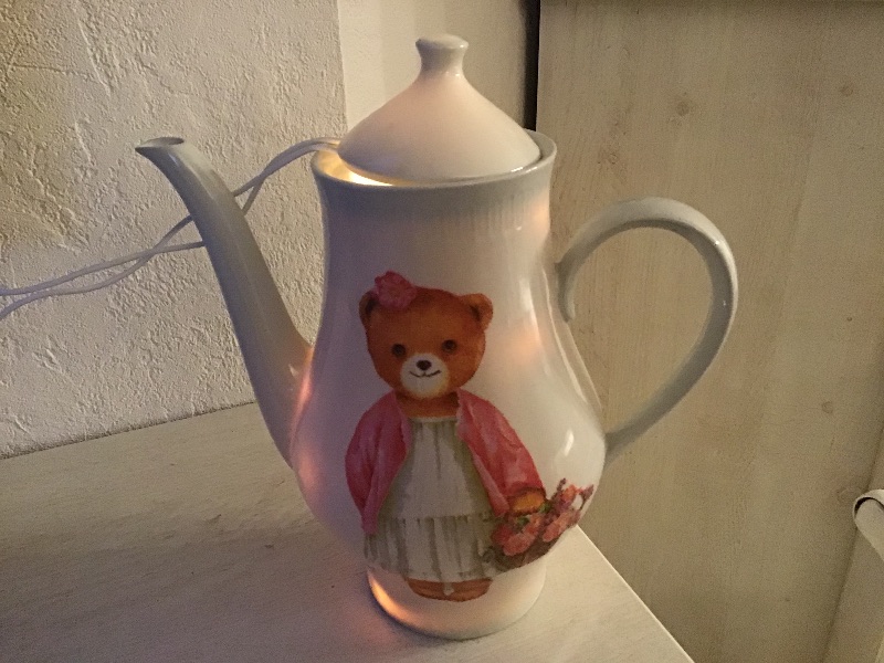  - Beleuchtete Kaffeekanne  ♥ Einzigartig♥ Geschenk ♥ Vintage ♥ Unikat -   Bär Teddydame
