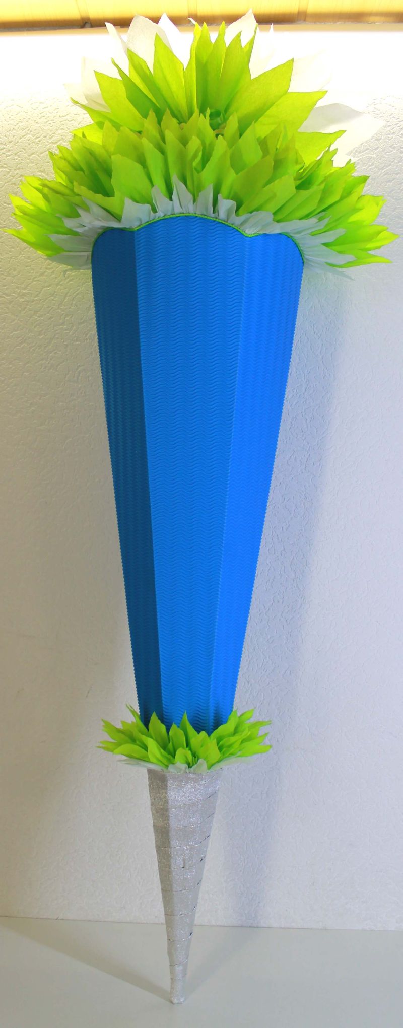  - Schultüte Zuckertüte Rohling zum selbst verzieren Rohling 70 75 80 85 90 100 cm / 1m für Jungen HANDARBEIT hellgrün blau weiß silber