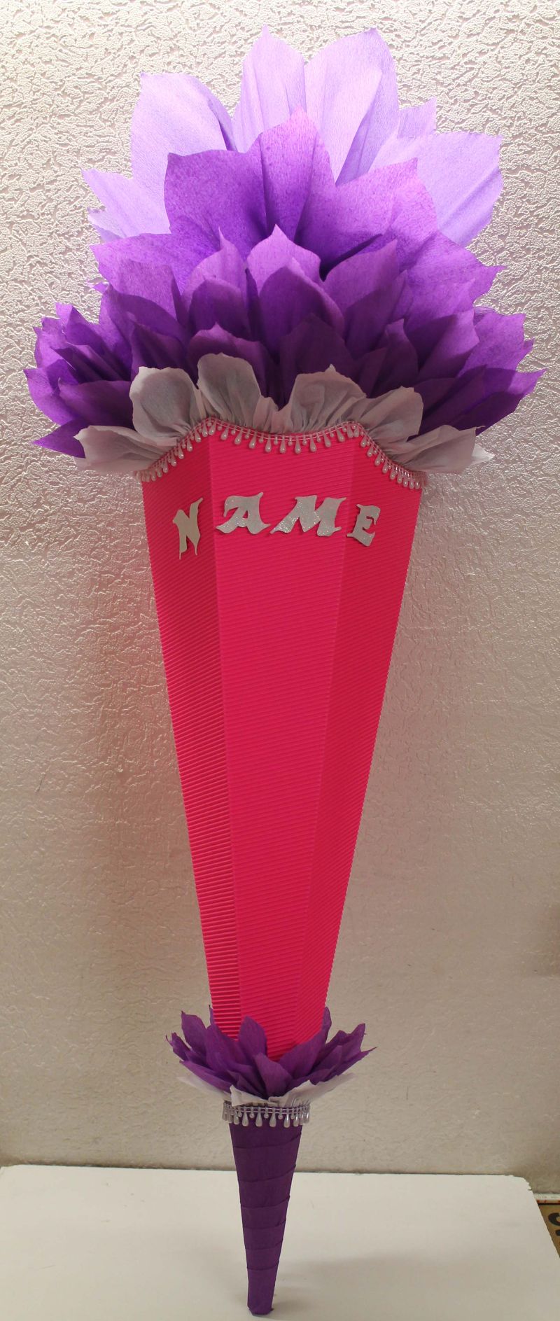  - Schultüte Zuckertüte Rohling zum selbst verzieren Rohling 70 75 80 85 90 100 cm / 1m für Mädchen HANDARBEIT leuchtpink violett lila weiß
