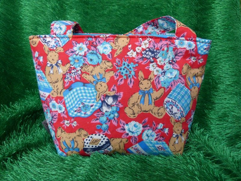  - Ostertasche - kleine Einkaufstasche rot mit braunen Hasen