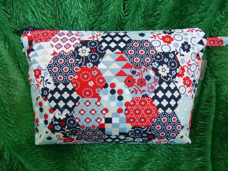  - Kulturtasche aus Baumwollstoff Hexagramm blau / grau / rot