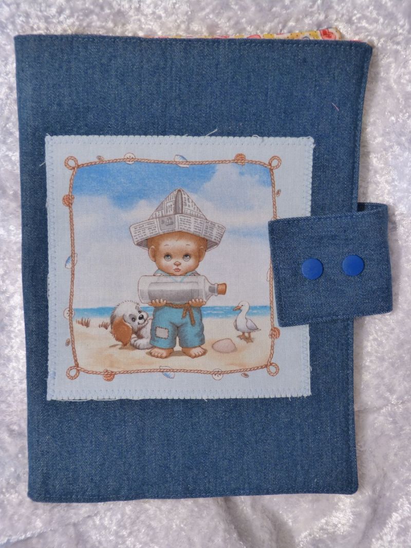  - Kleine Windeltasche für Unterwegs aus Baumwollstoff und Jeans mit süßem Babymotiv 