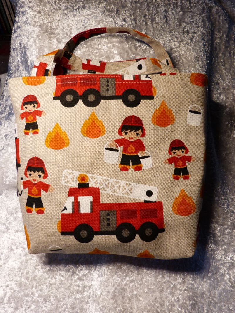  - Kinder Tasche / Einkaufstasche mit Feuerwehrmotiven und Tieren