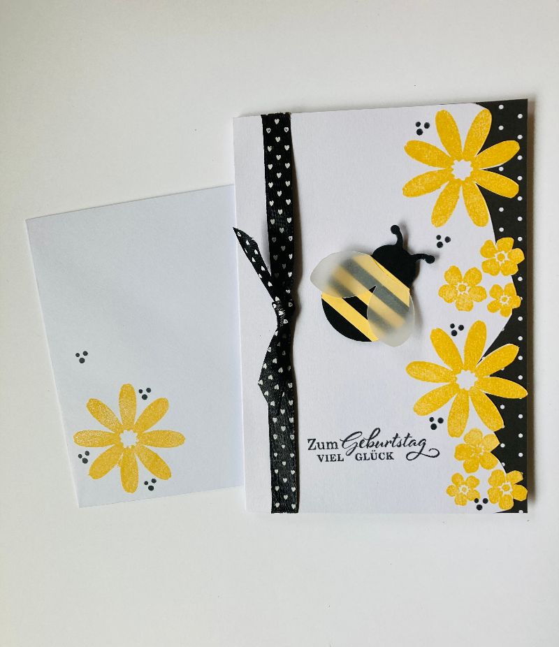  - 3D Geburtstagskarte für Kinder mit gelben Blumen und  Hummel in Schwarz/Gelb
