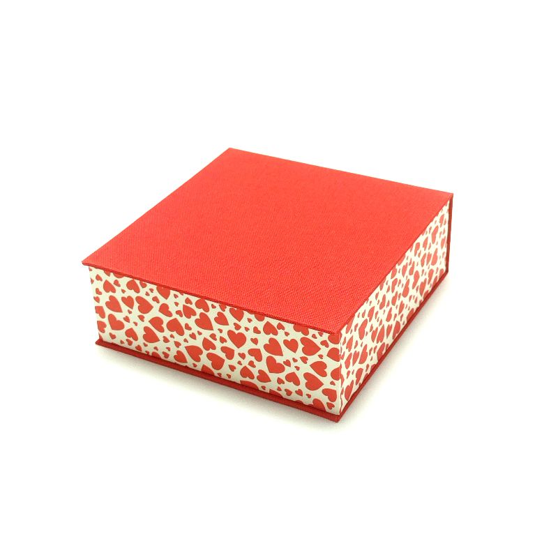  - Schachtel klein und fein rote Herzen / Geschenkverpackung  