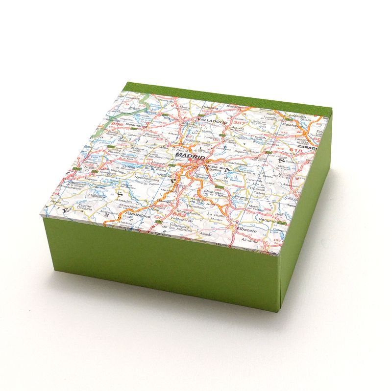  - Schachtel klein und fein mit Kartenausschnitt Madrid  
