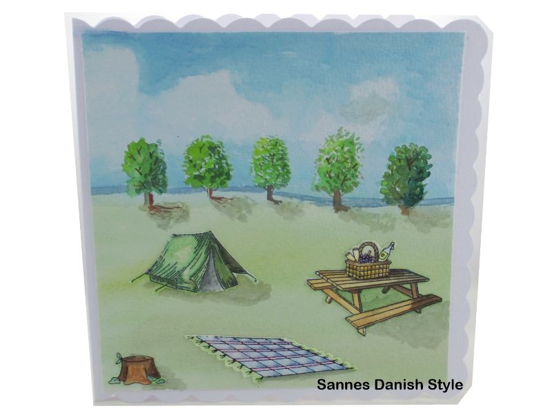  - Geburtstagskarte mit Zelt, Picknickkorb, Bäume und Meer. Für junge Menschen, schöne Geburtstagskarte, die Karte ist ca. 15 x 15 cm