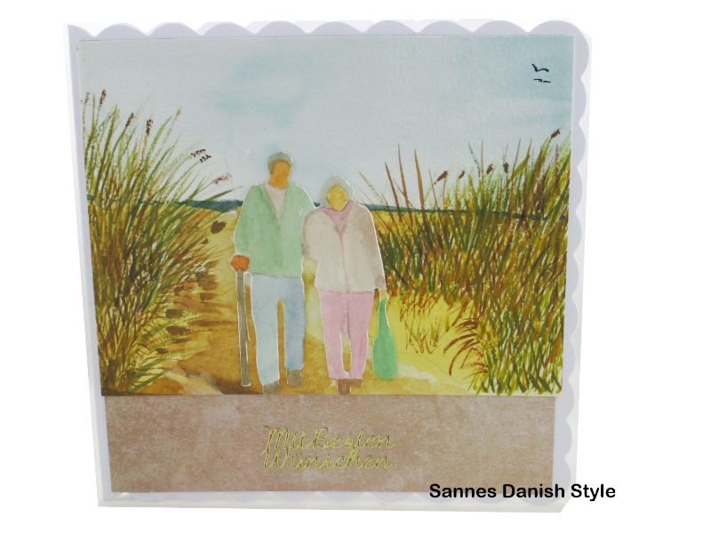  - Glückwunschkarte, Senioren bei Spaziergang in die Dünen und am Meer, Strandurlaub, Urlaub am Meer, die Karte ist ca. 15 x 15 cm
