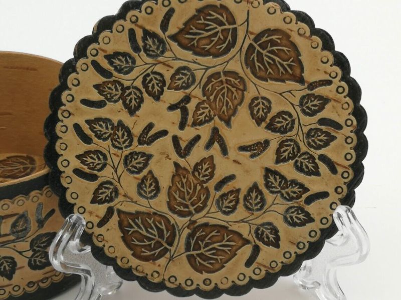  -  Handgearbeitete Holzdose aus Birkenrinde mit Deckel, Unikat, 8 x 4 cm, # DZ 303, neu