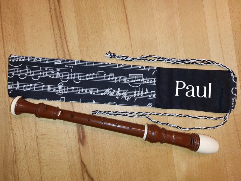  - Flötentasche mit Namen, Flötenbeutel - Musiknoten schwarz  (mit optionalen Zubehörfach / Futter / Halsband)