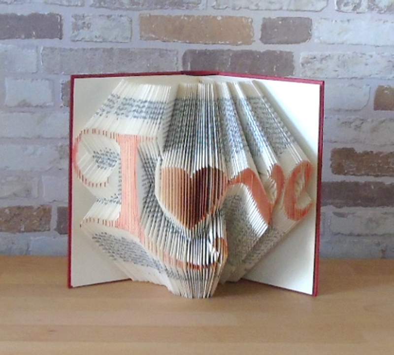  - gefaltetes Buch - Love // Bookfolding // Buchkunst // Geschenk für Sie // Geschenk für Ihn // Hochzeit // Liebe // Valentinstag