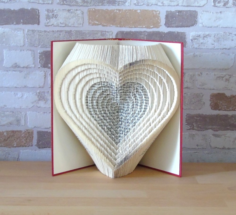  - gefaltetes Buch - Herzen 3D // Buchkunst // Bookfolding // Liebe // Hochzeit // Valentinstag // Muttertag