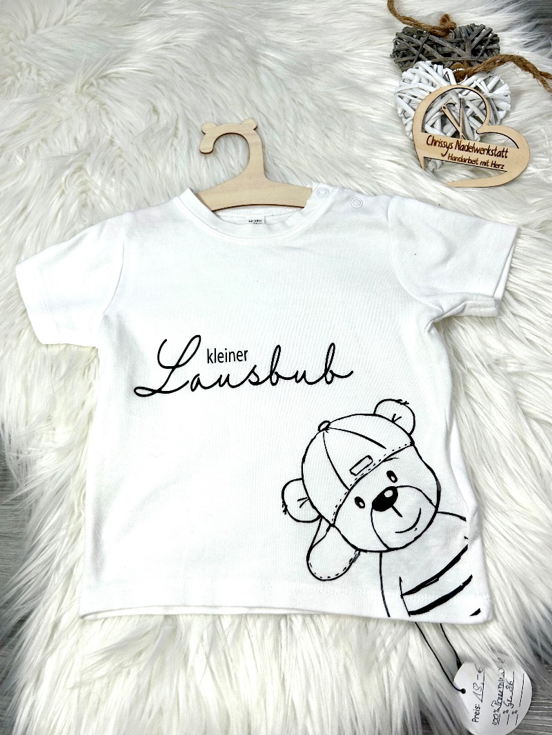  - Babybugz Baumwoll-Bärenabenteuer: Kleiner Lausbub - Babyshirt mit Plottmotiv Gr. 86