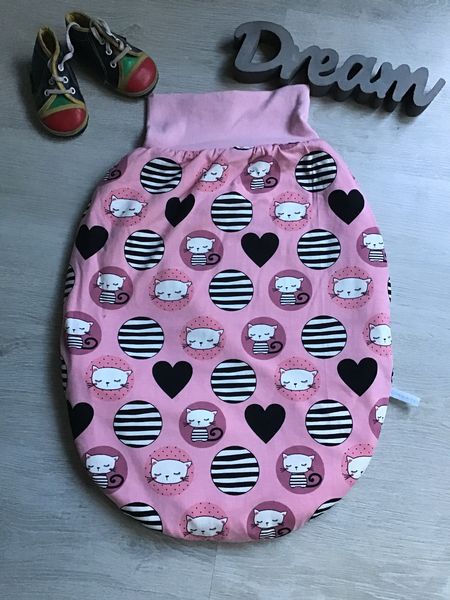  - Pucksack Schlafsack Fußsack Baby  gefüttert -  Katzen rosa