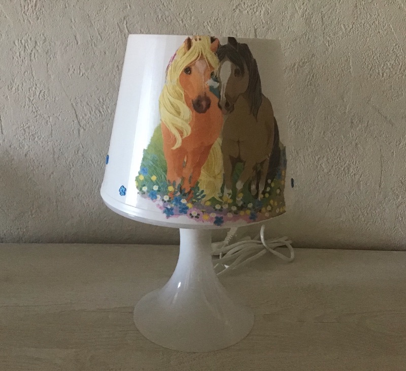  - Nachttischlampe Kinderlampe  Lampe  Unikat - Pferde auf Weide