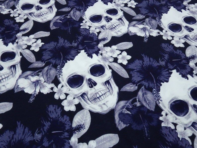  - Baumwoll Jersey mit Totenköpfe Blumen Skulls marine blau grau weiß Kleiderstoff Skulls-Jersey Meterware kaufen made Eu