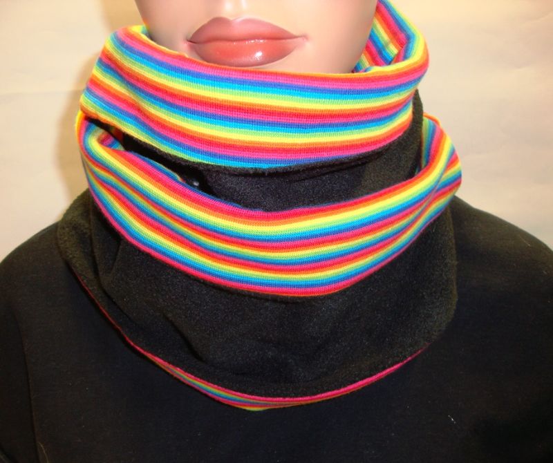  - Rainbow Wendeschal handgemachter kuscheliger Loopschal Schlauchschal „Regenbogen-Fleece“ Streifen zum wenden kaufen Rundschal Weihnachtsgeschenke Schal