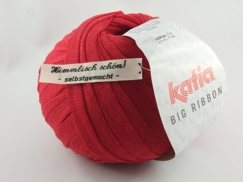  - flaches einfarbiges Bändchengarn von Katia Big Ribbon Farbe 4 in rot