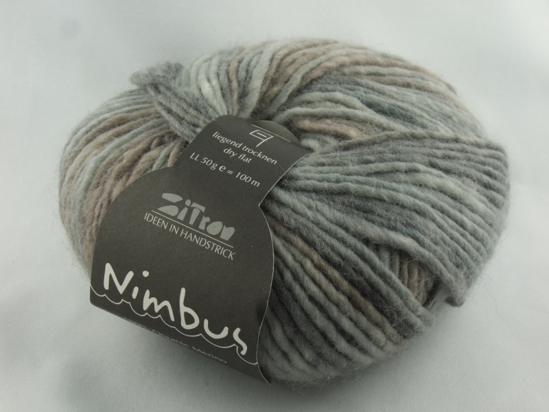 - schöne Verlaufswolle von Atelier Zitron Nimbus in grau meliert (Farbe 01)