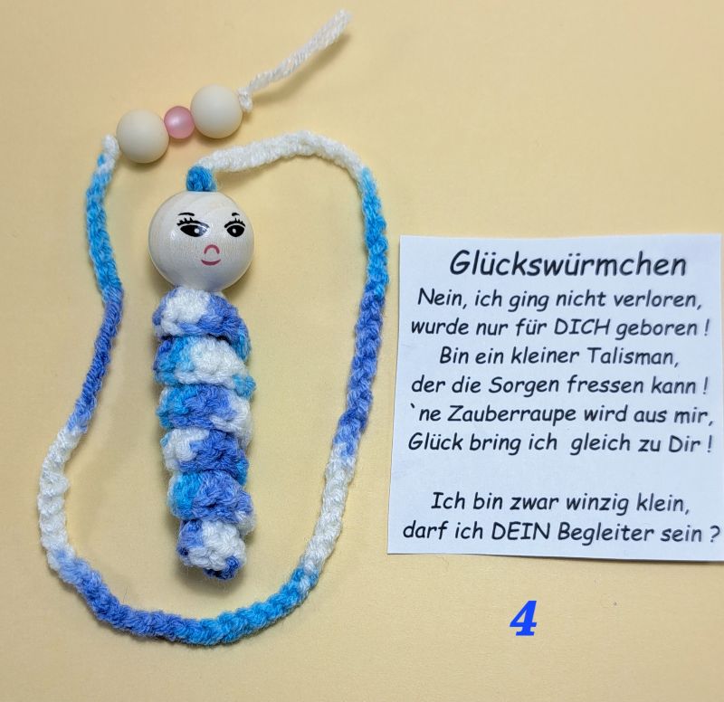  - Glücks-oder Sorgenwürmchen mit Spruch als LESEZEICHEN in Geschenktüte blau-weiß 4  Accessoire