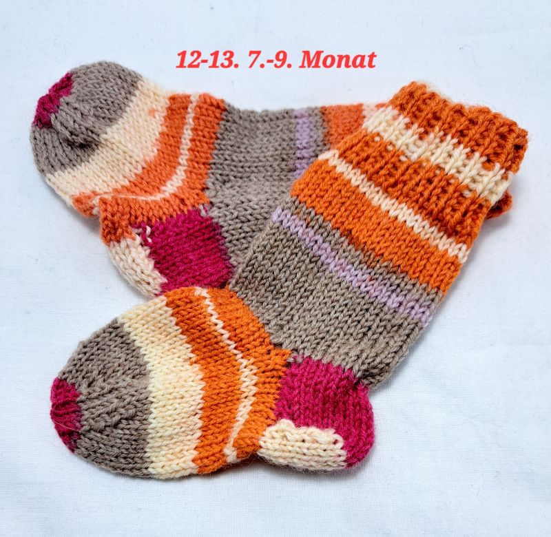  - 1 Paar handgestrickte Socken, Grösse 12-13 orange-pink-beige gestreift, Sockenwolle 