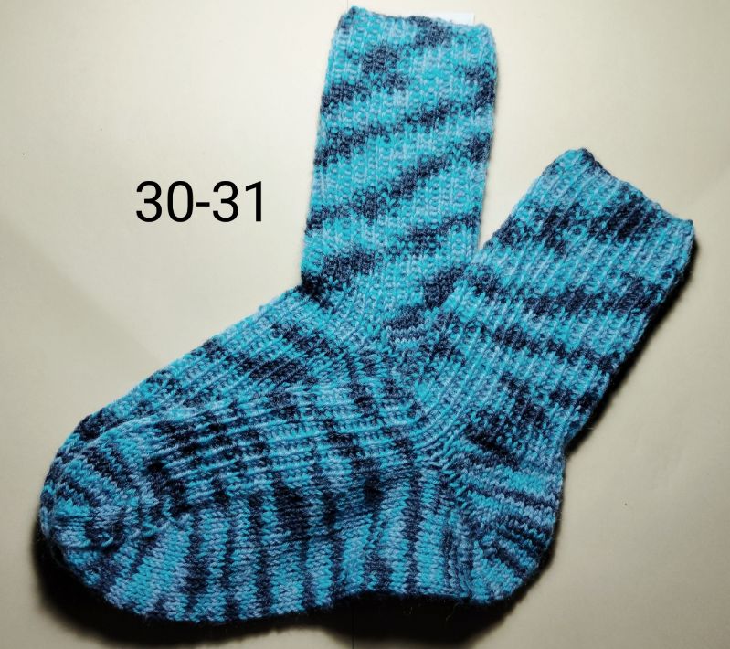 -  handgestrickte Socken, Größe 30/31, 1 Paar blau-schwarz-meliert, Sockenwolle