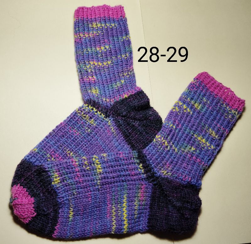  -  handgestrickte Socken, Größe 28-29,  1 Paar  lila-schwarz-rosa gestreift, Sockenwolle 