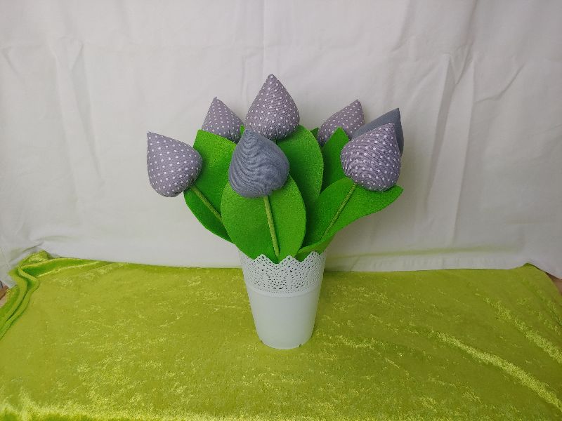  - Stoff Tulpe einzeln in Grau oder Grau mit Punkten