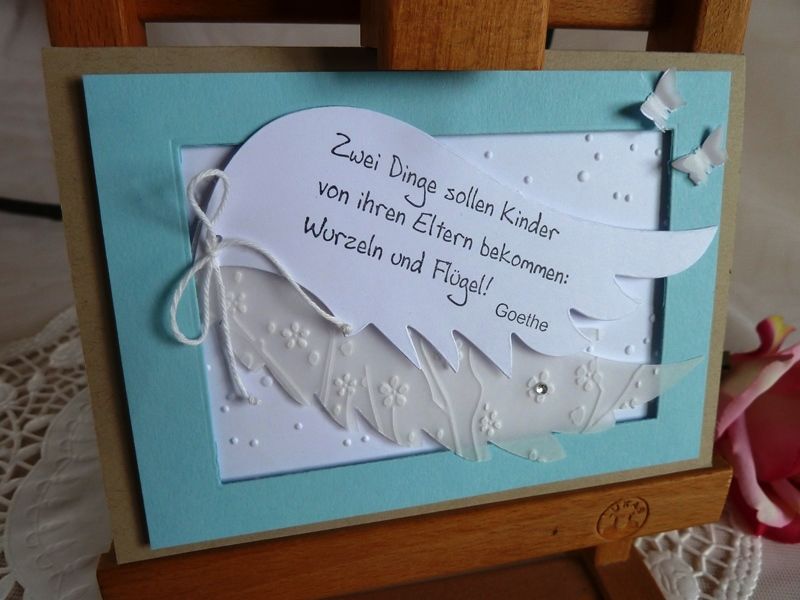  - Glückwunschkarte, Geburtskarte, Grußkarte zur Geburt/Taufe für einen Jungen mit Flügeln und einem aufgestempeltem Spruch